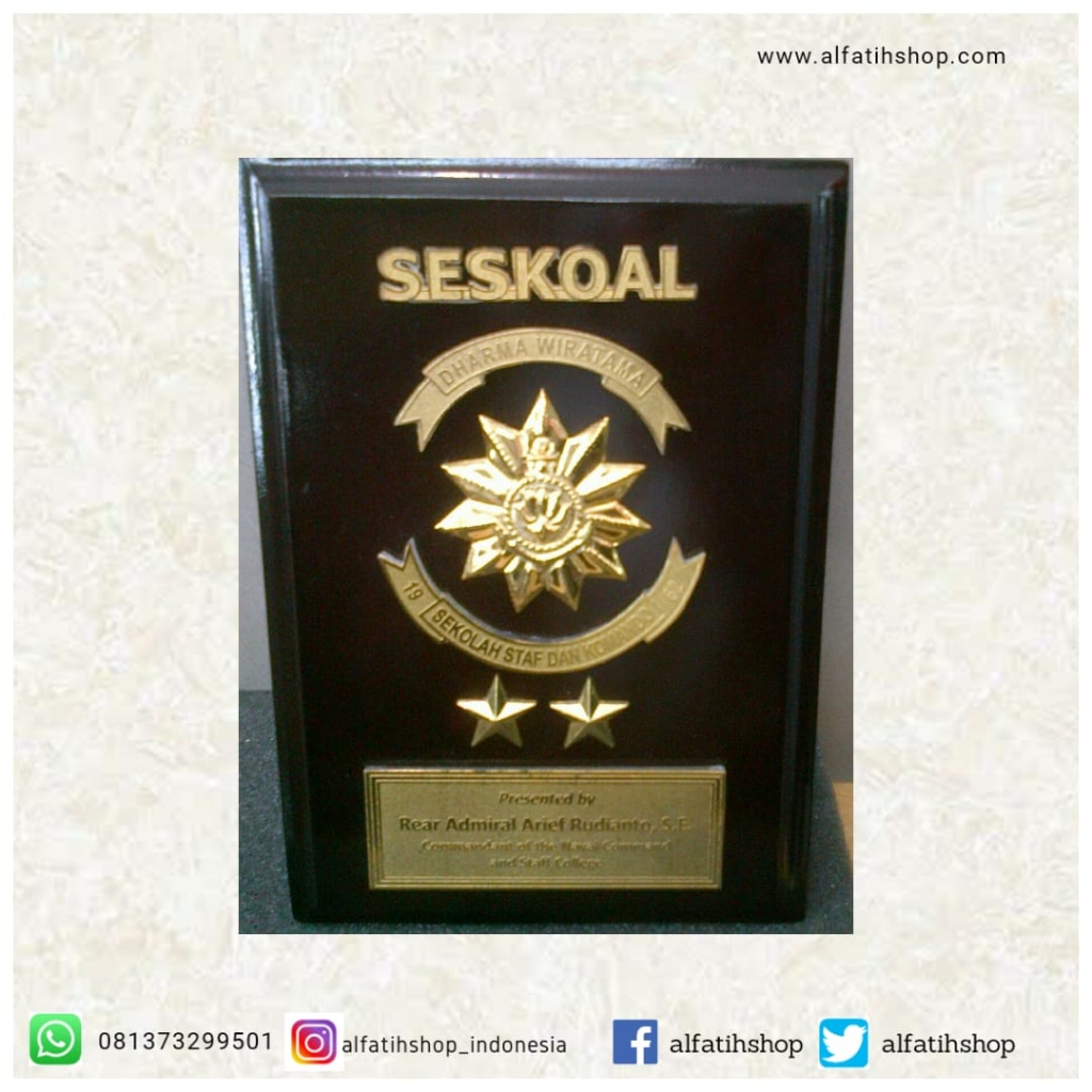 jual plakat kayu