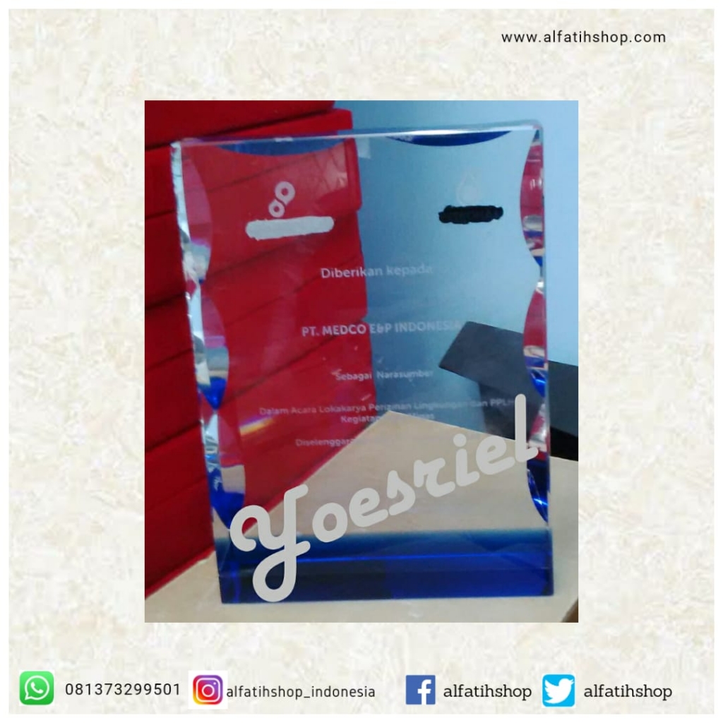 plakat crystal jakarta