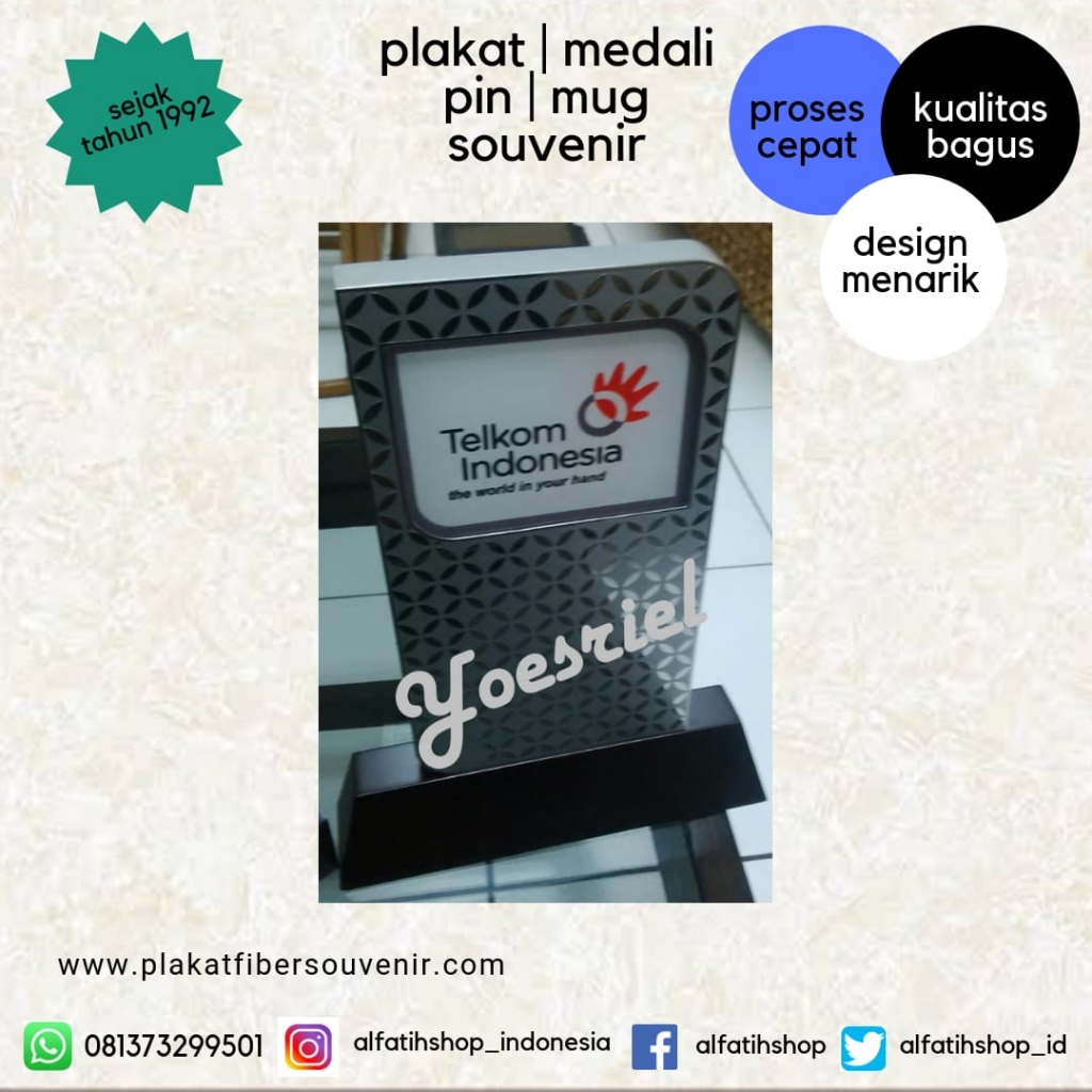 Plakat Kayu Telkom Indonesia