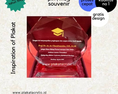 Plakat Akrilik Universitas Pajajaran
