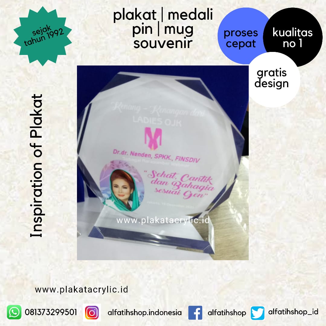 Plakat Akrilik Kenang-Kenangan Webinar Acara Kesehatan dan Kecantikan