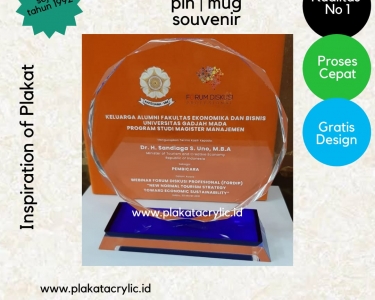 Plakat Akrilik Menteri Pariwisata dan Ekonomi Kreatif RI