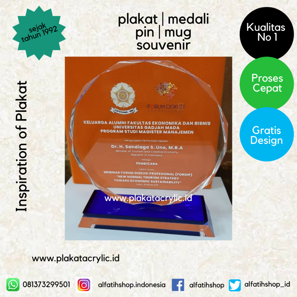 Plakat Akrilik Menteri Pariwisata dan Ekonomi Kreatif RI