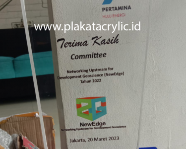 Plakat Akrilik Tebal 15 mm Pertamina