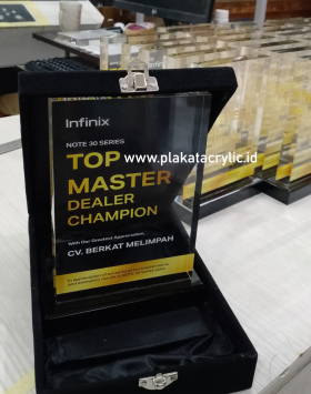 Plakat Akrilik Infinix Top Master Dealer Champion