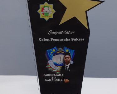 Plakat Akrilik Wisuda Ponpes Hidayatussalikin